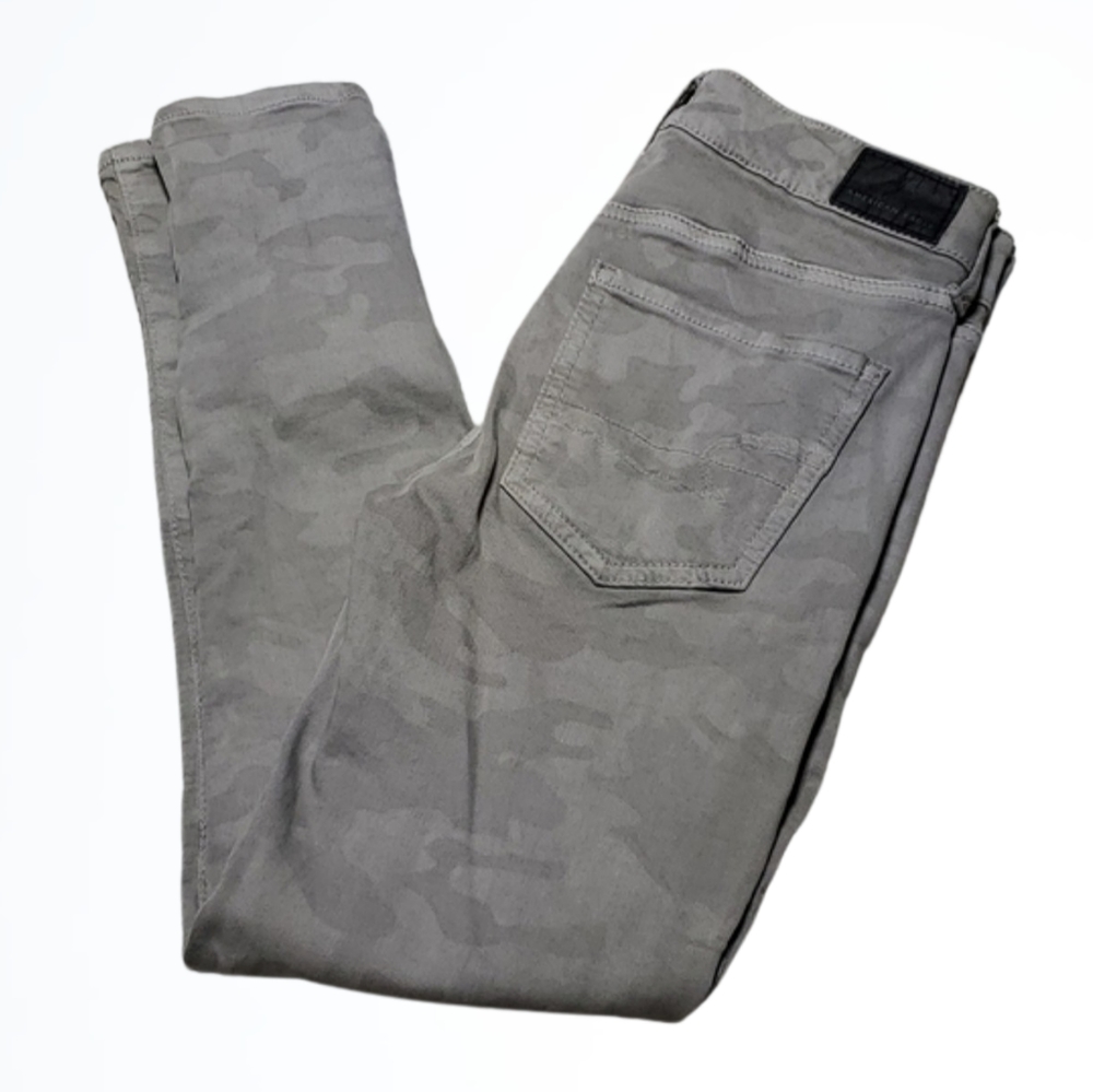 American Eagle Grey Camouflage Next Level Stretch Hi Rise Jegging Jean Size 2